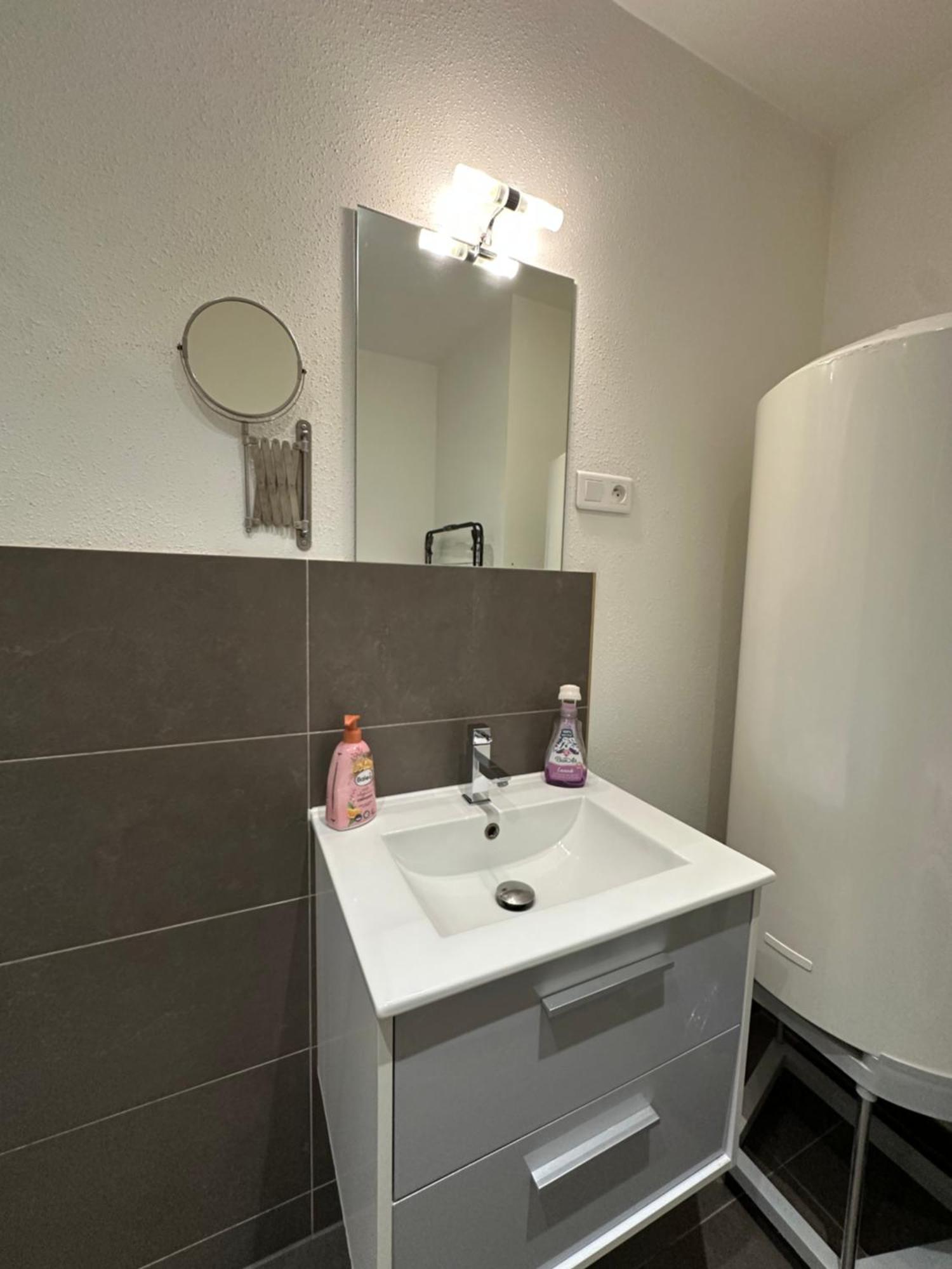 # Le 3 # Joli Appartement T3 Mulhouse Centre, Neuf, Calme Et Tout Equipe Buitenkant foto